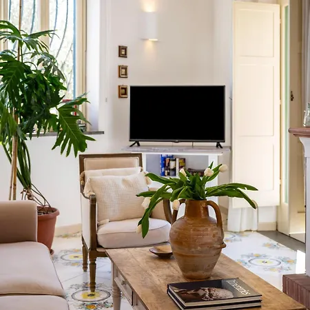 Punta Del Sole Apartment *