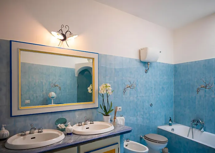 Punta Del Sole Apartment *