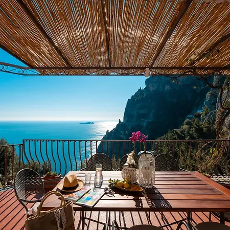 Punta Del Sole ポジターノ